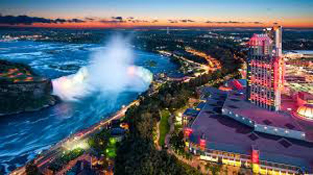 Clifton Hill Luxury Condo 4B Apartment