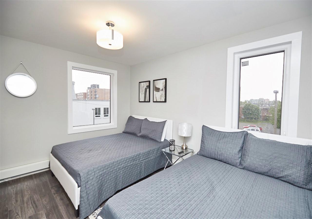 Clifton Hill Luxury Condo 4B Apartment