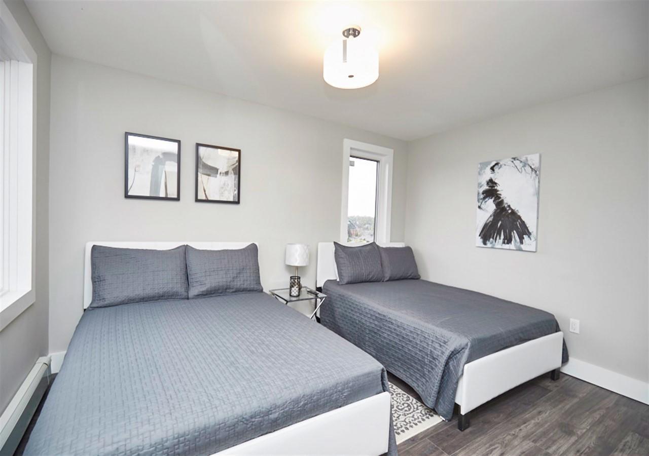 Clifton Hill Luxury Condo 4B * Niagara Falls