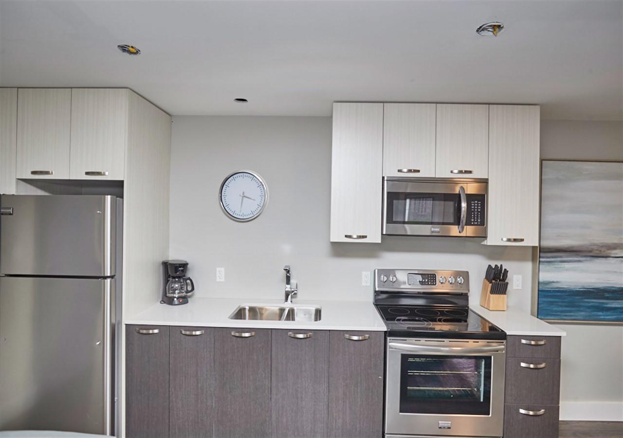 Clifton Hill Luxury Condo 4B Apartment Niagara Falls