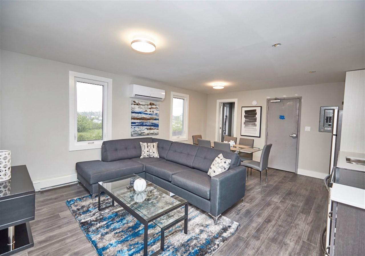 Clifton Hill Luxury Condo 4B